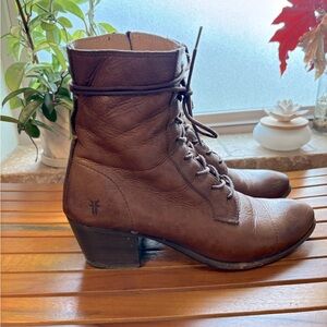 Frye Courtney Combat boot